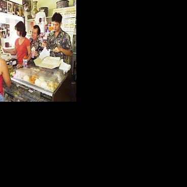 'Aloha means love': A beloved shave ice shop closes its doors after 30 years