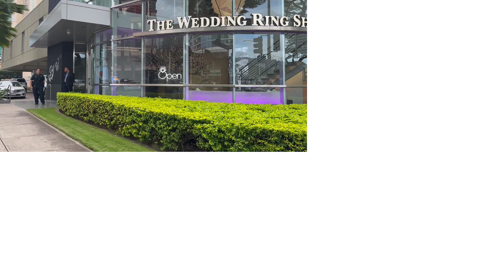 Suspect at large after reportedly robbing a business on Kapiolani Boulevard