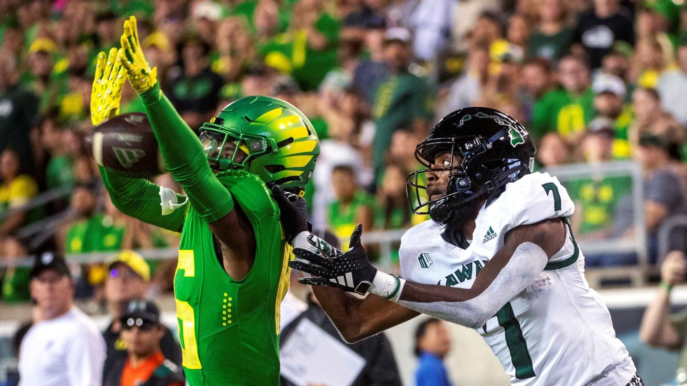 Bo Nix throws 3 TD passes, No. 13 Oregon routs Hawaii 55-10, Local