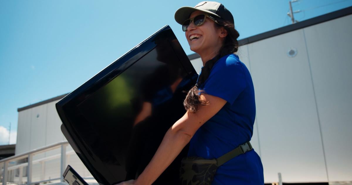 HomeAid Hawai‘i receives $10K in donated furniture for Kalihi Kauhale