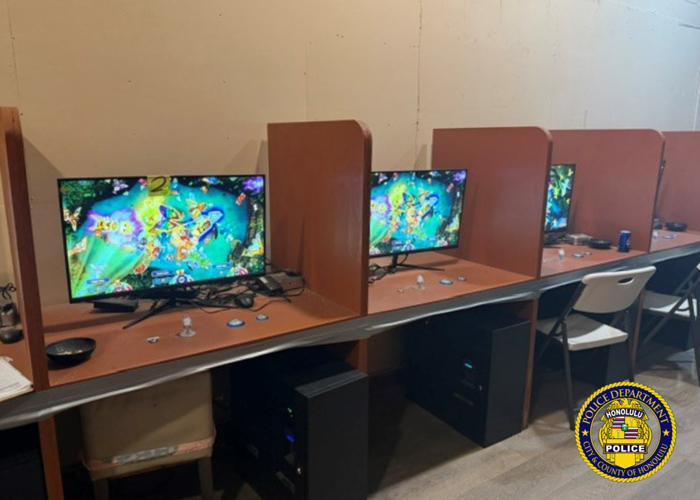 Man arrested, cash and machines seized in illegal gambling room bust in ...