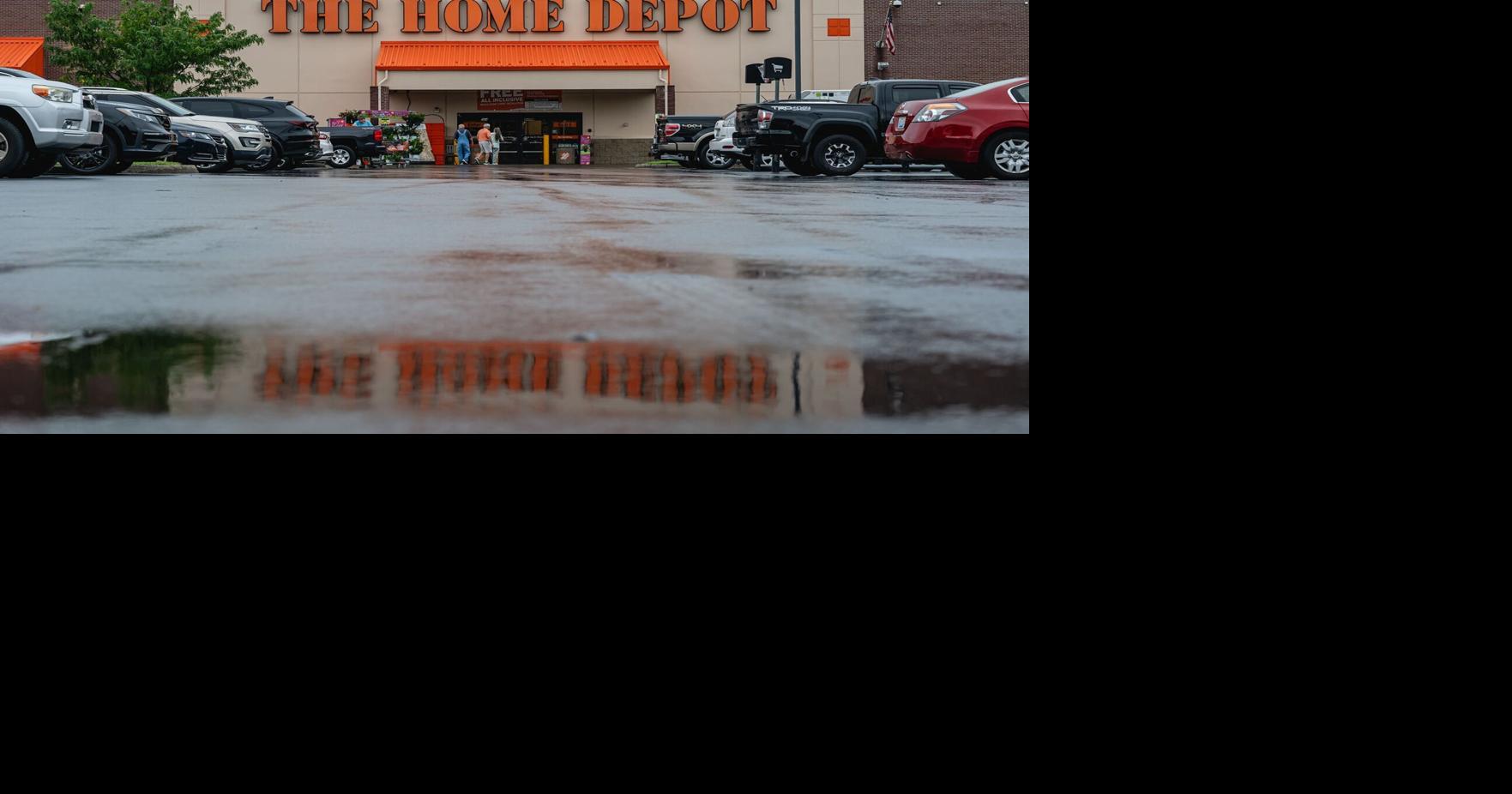 Home Depot sales sink, but Warren Buffett is betting big on housing