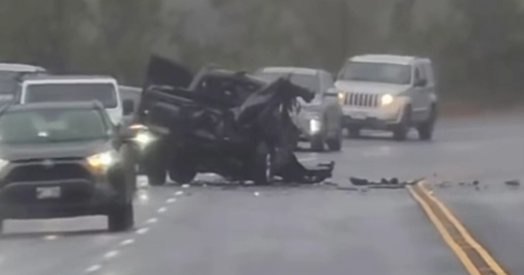 2 dead in collision on Daniel K. Inouye Highway