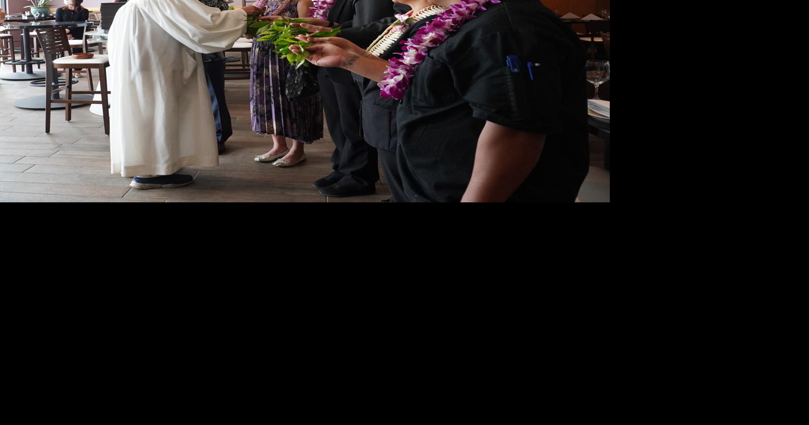 Little Joe's Steakhouse celebrates Pearl City grand opening