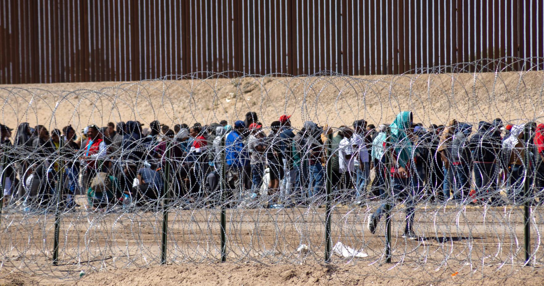US border communities declare disasters as Title 42's expiration sets the stage for a migration rush - Vimarsana News