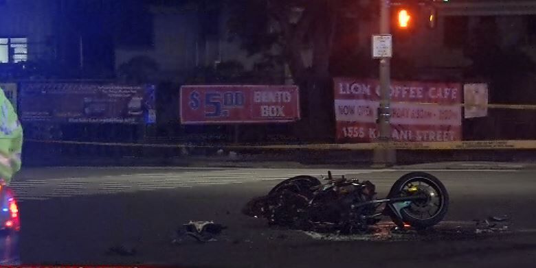 Motorcyclist Dies After Crashing Into Bus In Kalihi | Local | Kitv.com