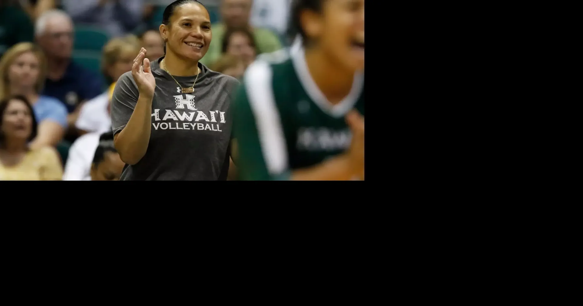 University of Hawaii women’s volleyball coach Robyn Ah Mow steps down after 9 seasons