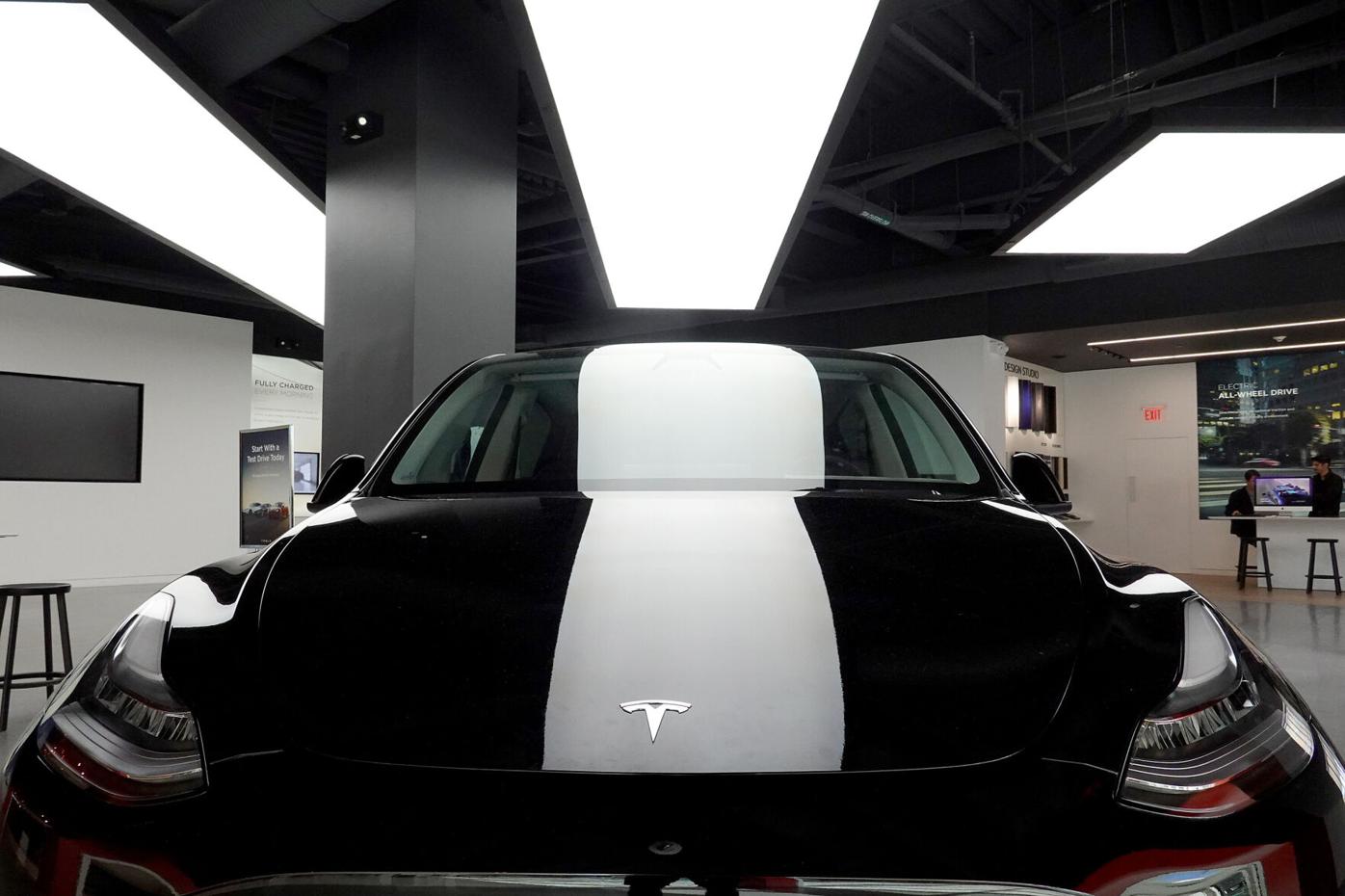 Tesla recalls nearly 130K vehicles due to overheating infotainment system |  Business | kitv.com