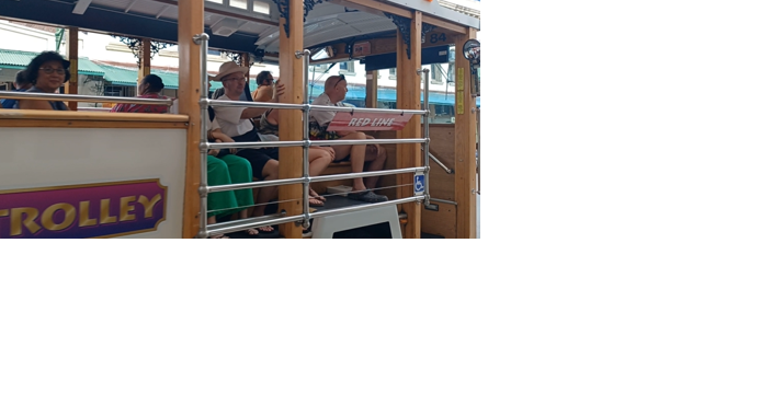 Chinatown merchants wish more tourists would get off the trolleys - Vimarsana News