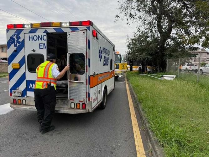 City bus driver dies from injuries after bus hits tree on North ...