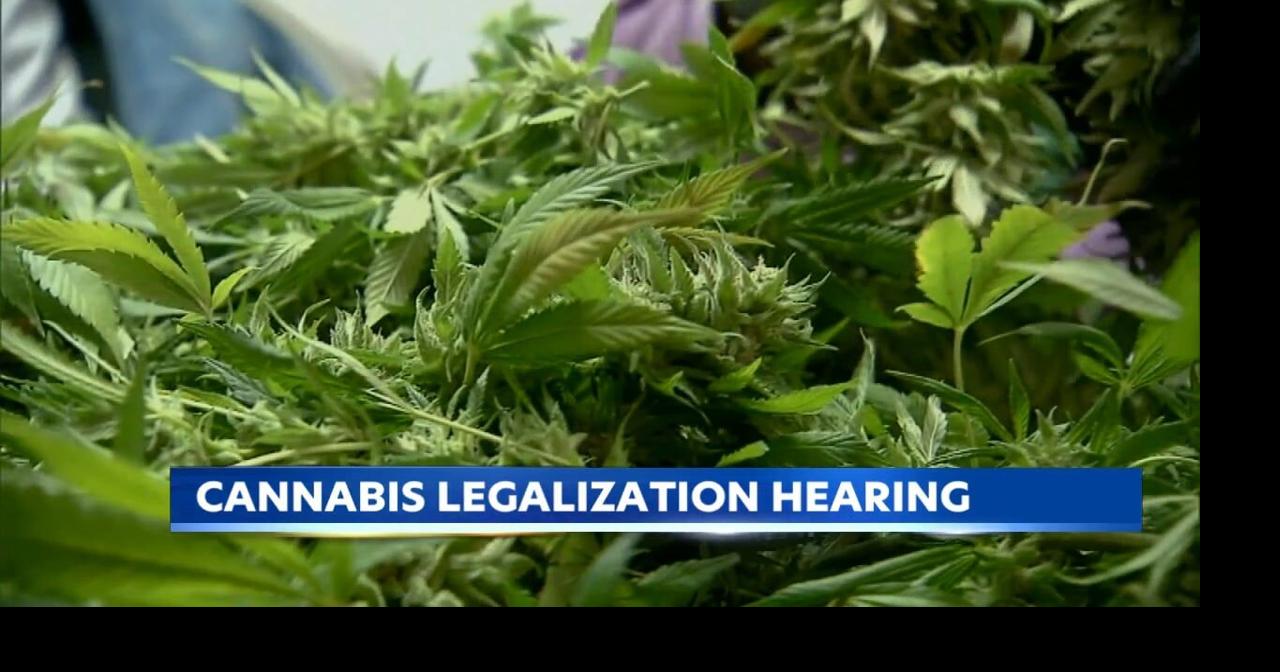 Hawaii lawmakers advance bill to legalize recreational marijuana use