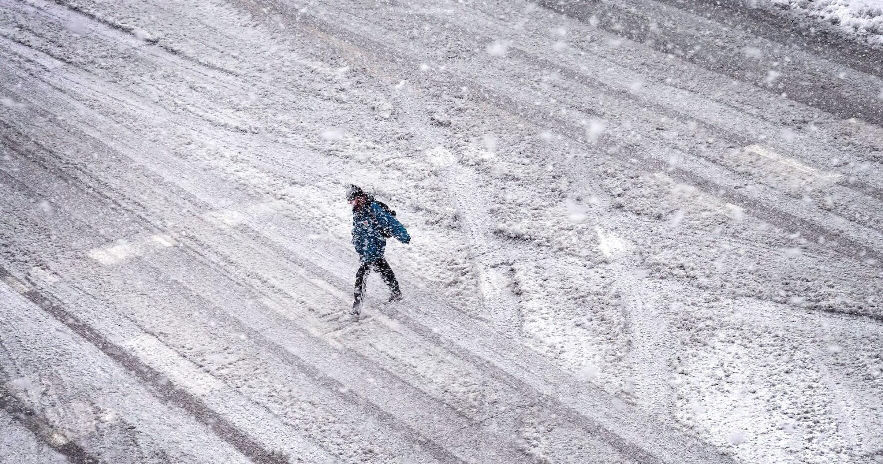 Winter storm knocks out power to hundreds of thousands in the Northeast after leaving 4 dead across the South - Vimarsana News