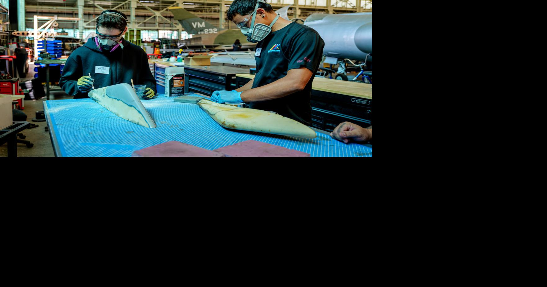 Hawaii high schoolers gain paid internship opportunities in agriculture and aviation