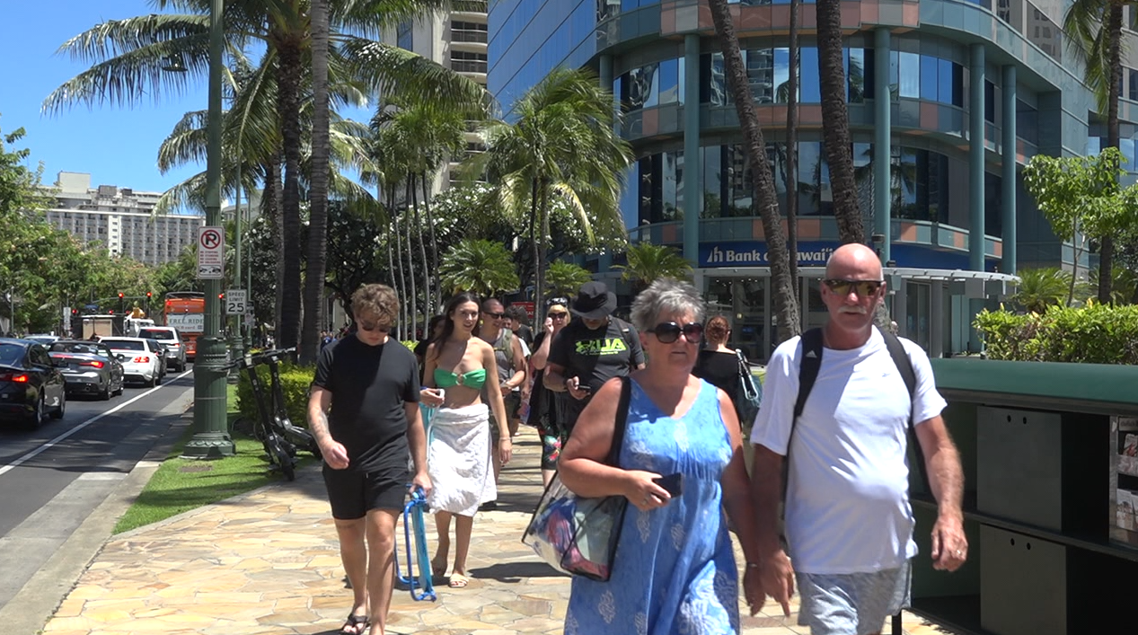 Hawaii tourism showing signs of improvement | News | kitv.com