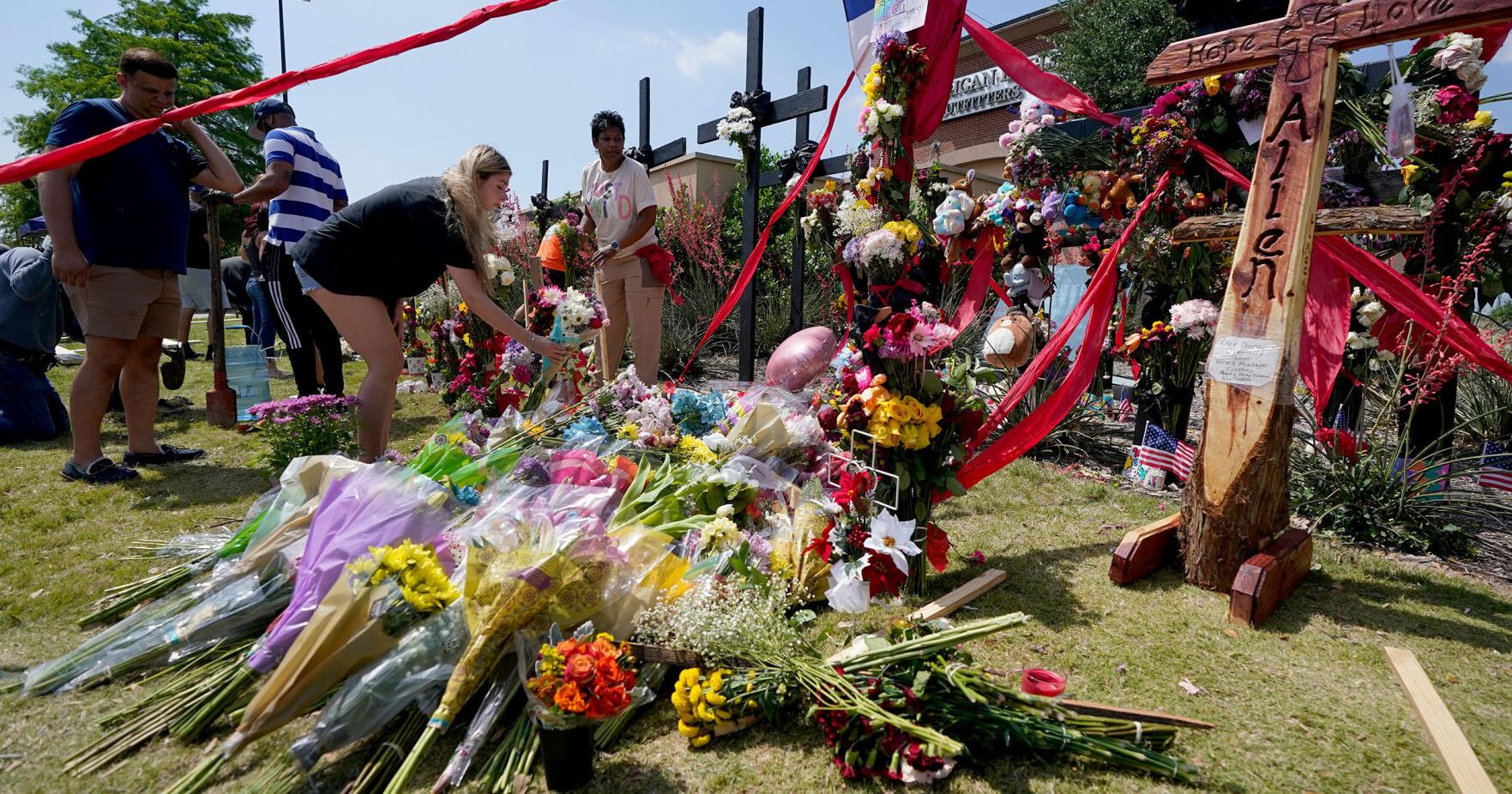 'They're still shooting': Frantic audio from officers at the Texas mall massacre reveals chaos during the carnage - Vimarsana News