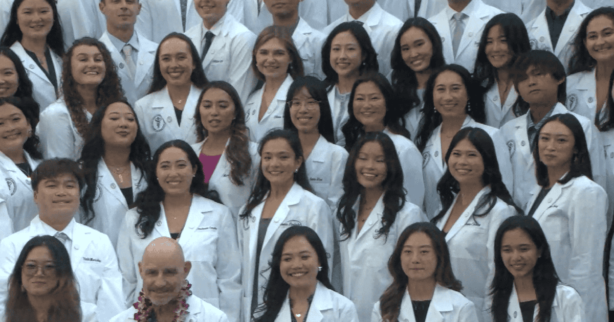 JABSOM future physicians honored at White Coat Ceremony