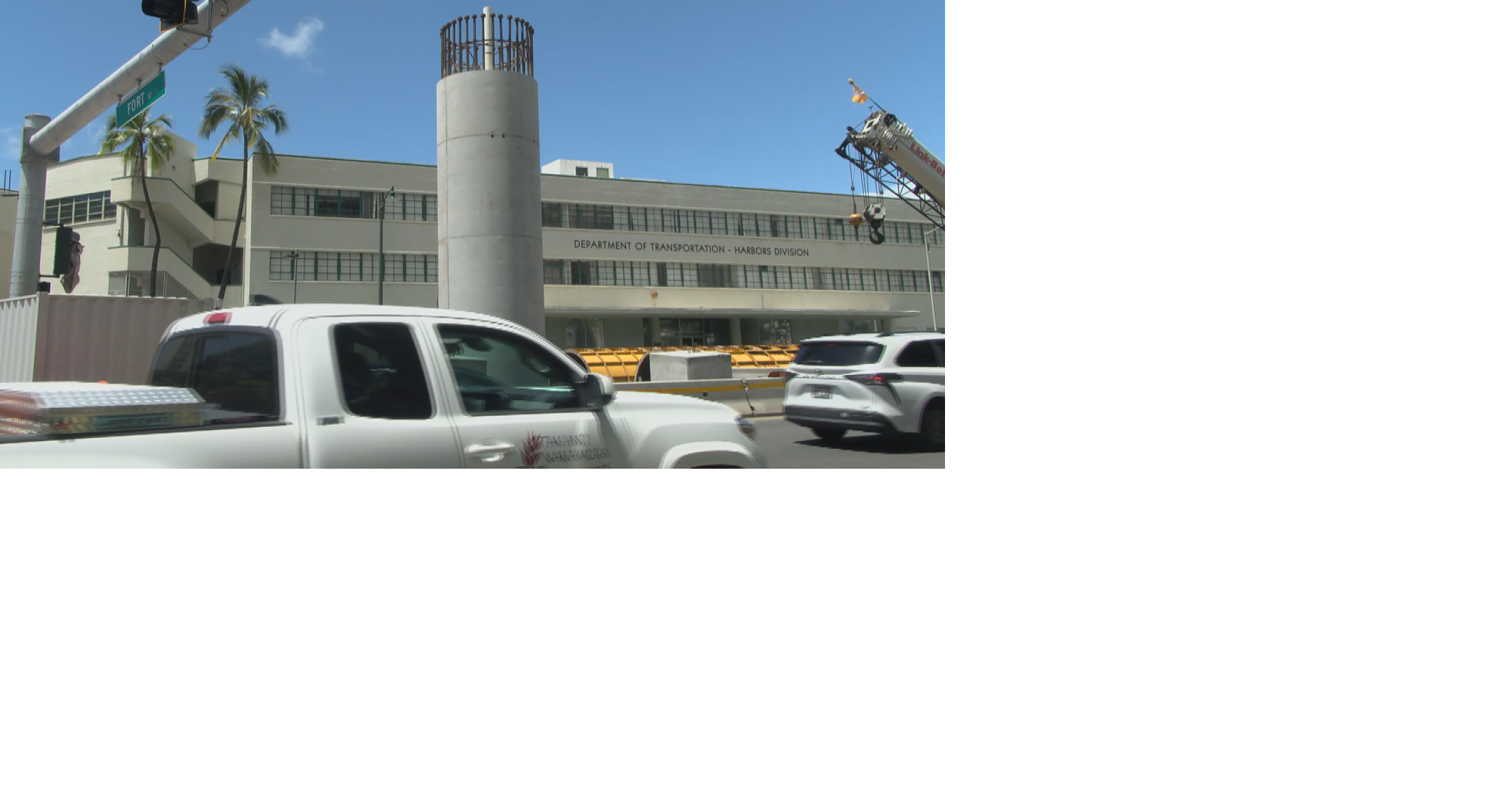 Rail construction moving into Iwilei after first column completion for segment 3