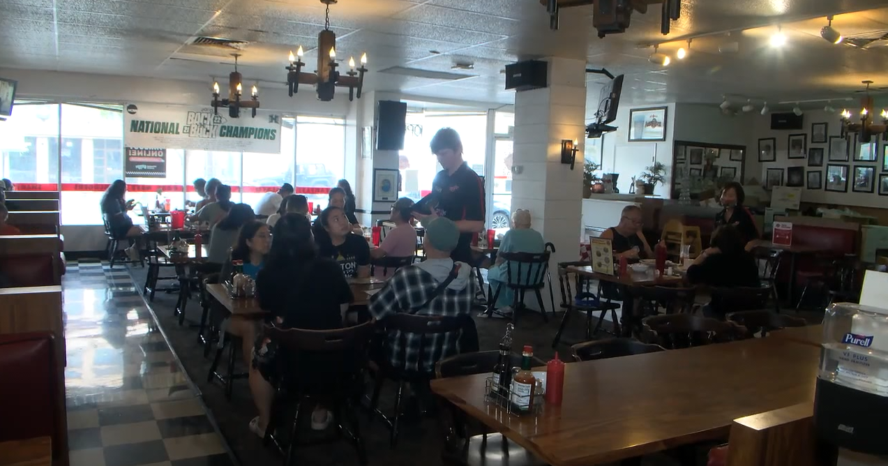 Big City Diner to close original Kaimuki location after 26 years, citing rising costs - Vimarsana News