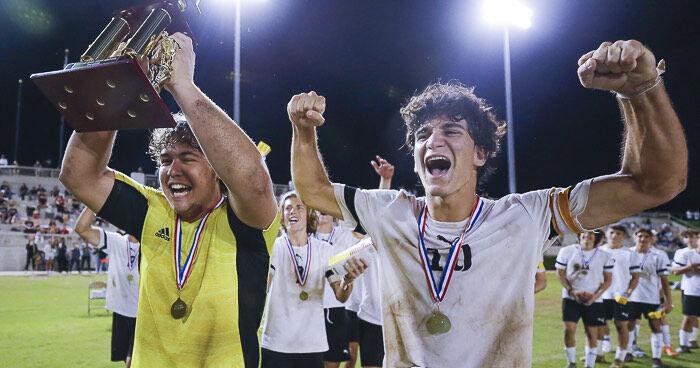 Kauai's Island School boys' soccer team scores first team title in ...