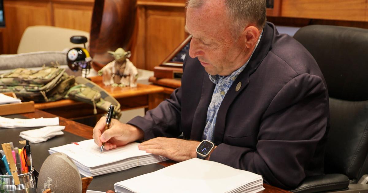 Gov. Green signs 2 budget bills, reviews 4 bills on Intent-to-Veto list from 2026 session