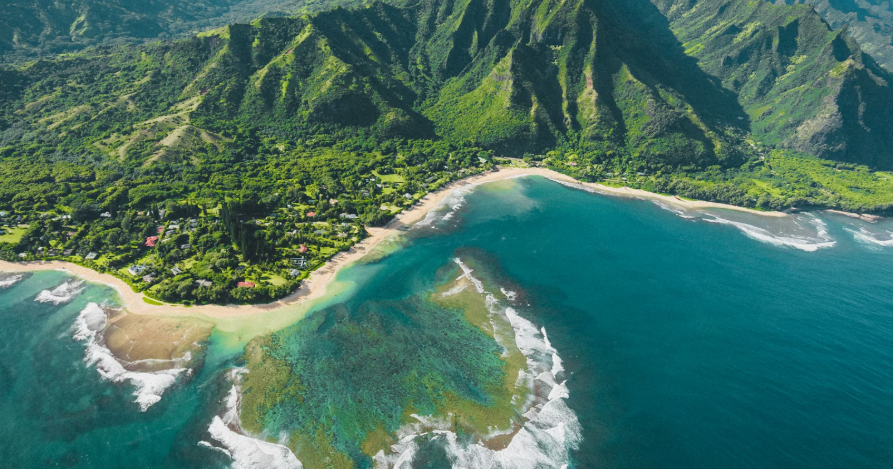 Aloha Friday Weather - Trade pattern with sunshine and small surf