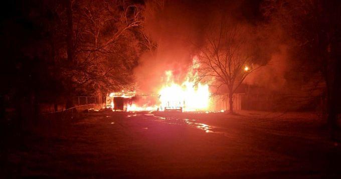Early morning fire destroys home east of Jasper | Local News | kjas.com