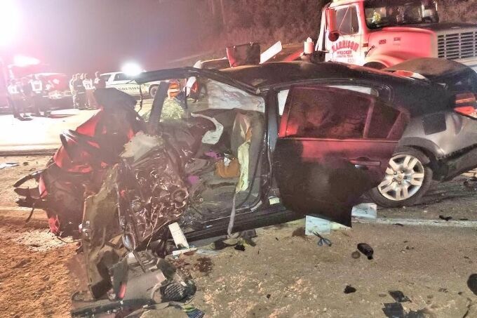 One killed and two seriously injured in a Polk County crash | Local ...