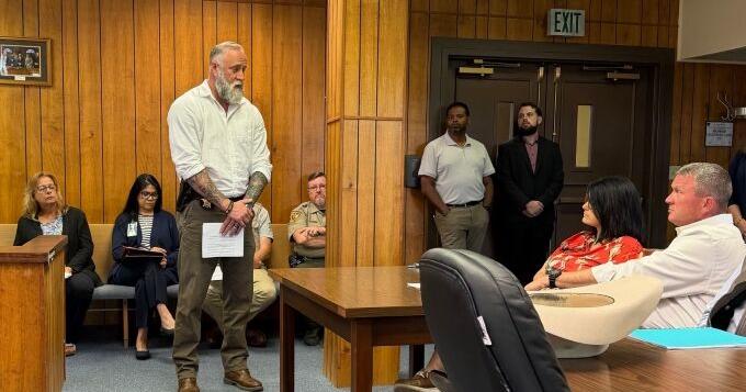 Jasper County officials listen to crowd’s concerns over lack of a local mental health care facility