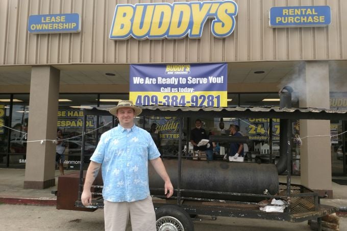 Furniture Store Served Free Food To Show Appreciation To Customers Local News Kjas Com