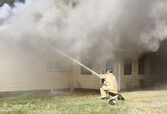 Sunday morning fire destroys home north of Jasper | Local News | kjas.com