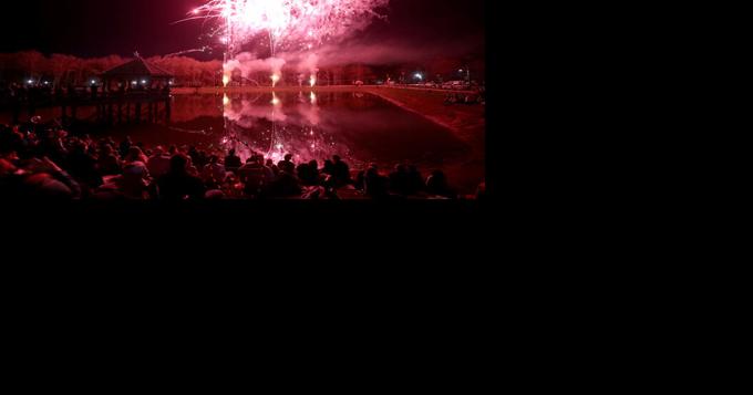 Lights..Music..Fireworks......Christmas comes to Jasper - Vimarsana News