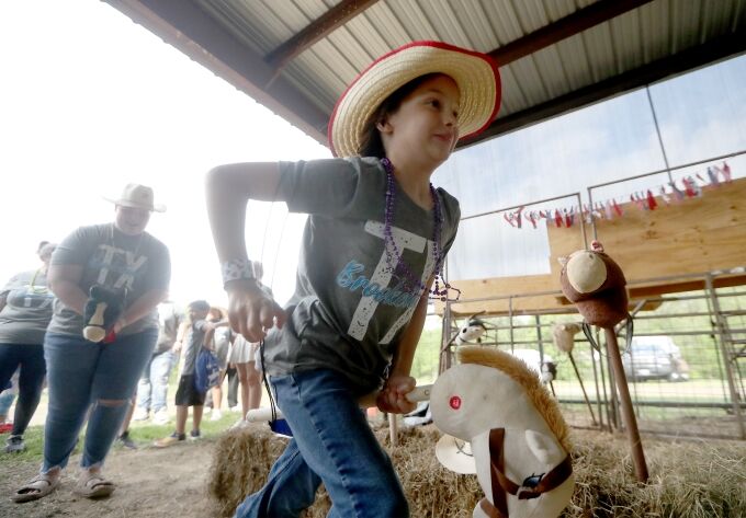 Child Rodeo Handicapable Rodeo again a very special event for very special children ...
