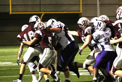 Newton Falls To Cameron Yoe 39 22 Local Sports Kjas Com