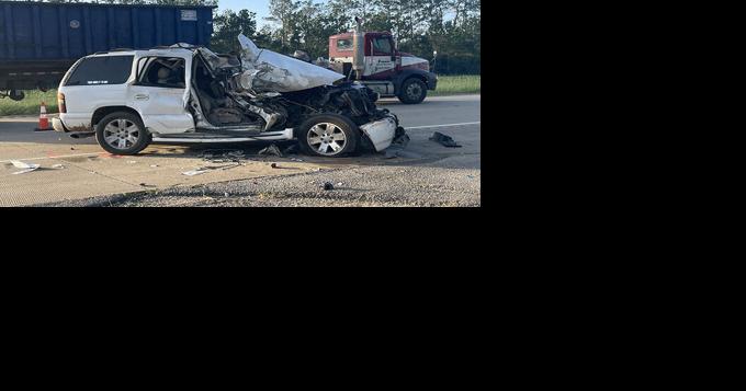 One person in custody and another in hospital after vehicle hits bus in south Jasper County - Vimarsana News