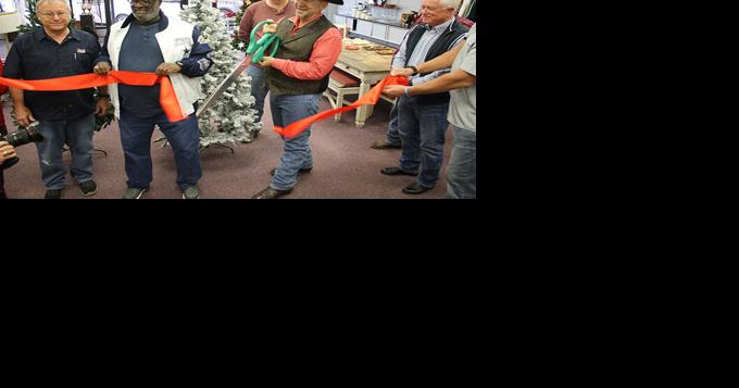 Pre-Loved Thrift & Sales holds ribbons cutting ceremony - Vimarsana News