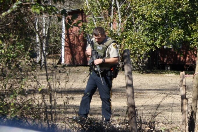 Officers search for strong-arm robbery suspect | Local News | kjas.com