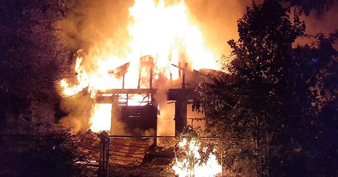 Fire destroys two homes on north side of Jasper | Local News | kjas.com