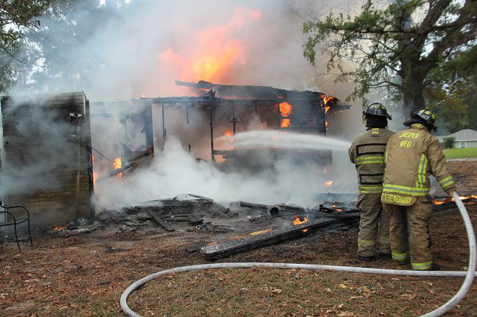 Sunday morning fire destroys home in southeast side of Jasper | Local ...