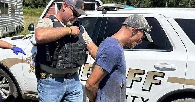 Man wanted on parole violation and other crimes arrested at home in ...