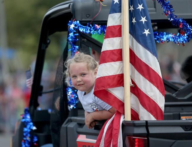 Dogwoods and beauty queens bloom in Woodville Parade Local News