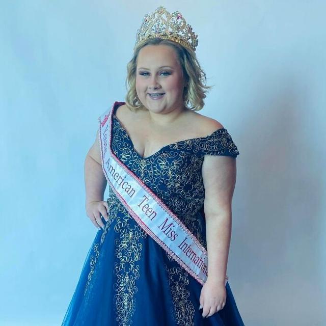 Jasper’s Kinley Shillings wins Young American Teen Miss International