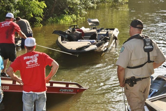 Two dead, one injured in boating accident | Local News | kjas.com