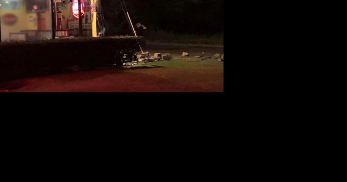 Mother & child injured when 18-wheeler tires/wheels crash through restaurant window - Vimarsana News