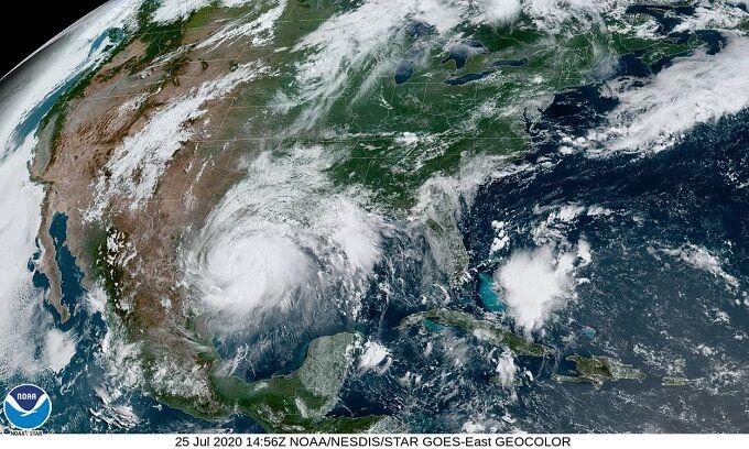 Hanna strengthens to hurricane status, landfall today on ...