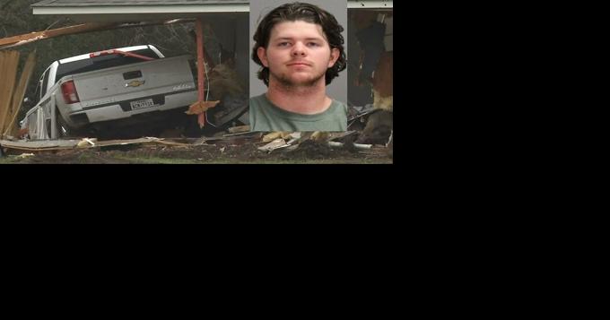 Jasper man drives truck through house in College Station - Vimarsana News