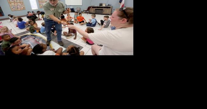Children learned about cows and snakes at Tuesday's JPL Summer Reading Program | Local News - Vimarsana News
