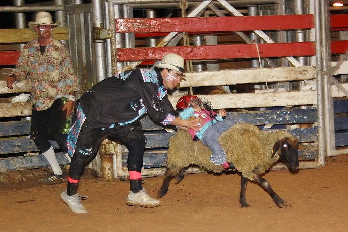 Jasper Pro Rodeo wraps up first night, final night is Saturday | Local ...
