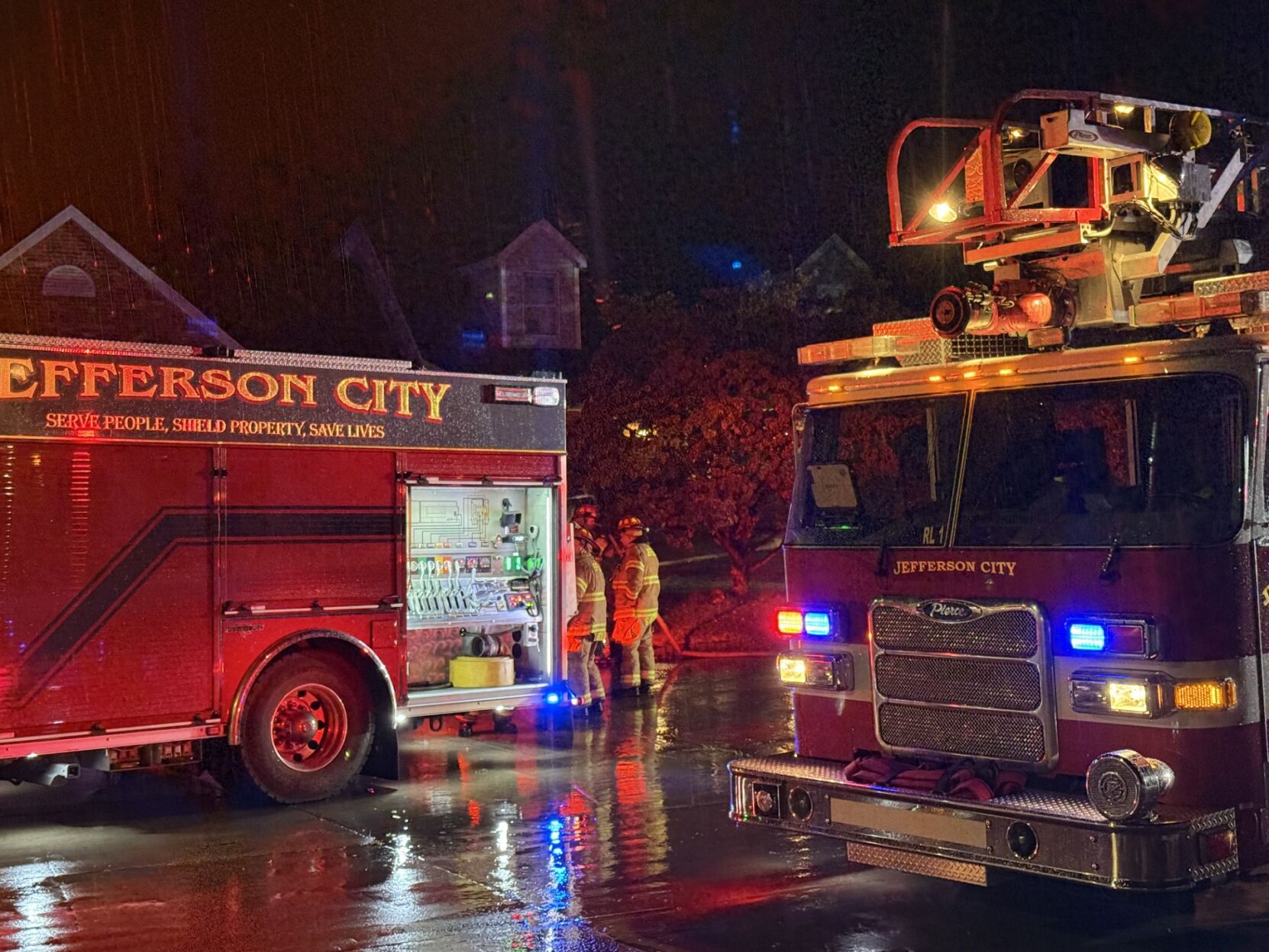 Two adults displaced by Jefferson City house fire after possible ...