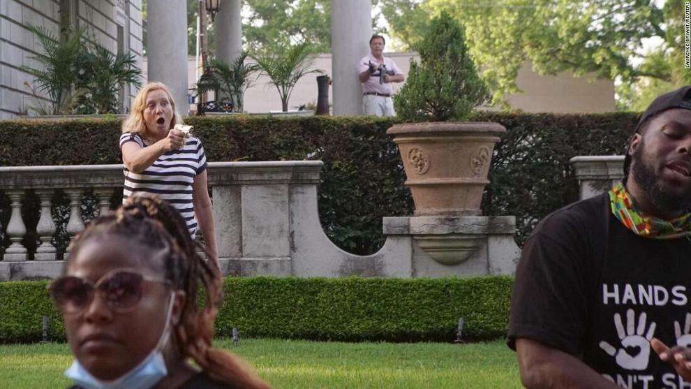 St. Louis couple who waved guns at protestors have records expunged