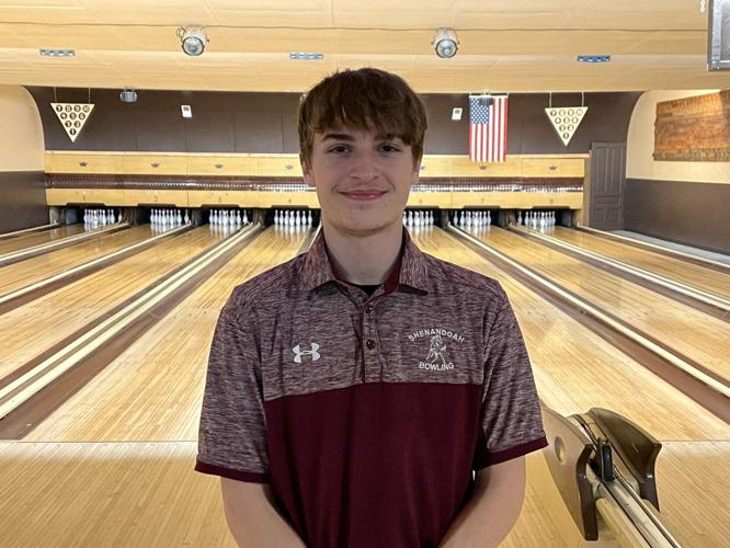 Alex Razee 2022 Class 1A Boys Bowling State Individual Qualifiers | | kmaland.com